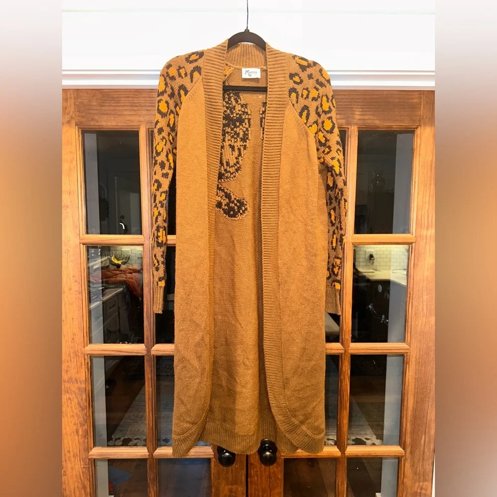 EUC Show Me Your‎ Mimi Size XS Oversized Leopard Print Brown Open Cardigan